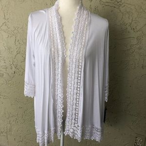 Women’s Small fever White Top